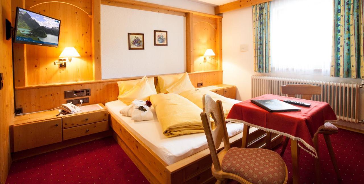 Pension Bergfried Hotel Galtür Екстериор снимка