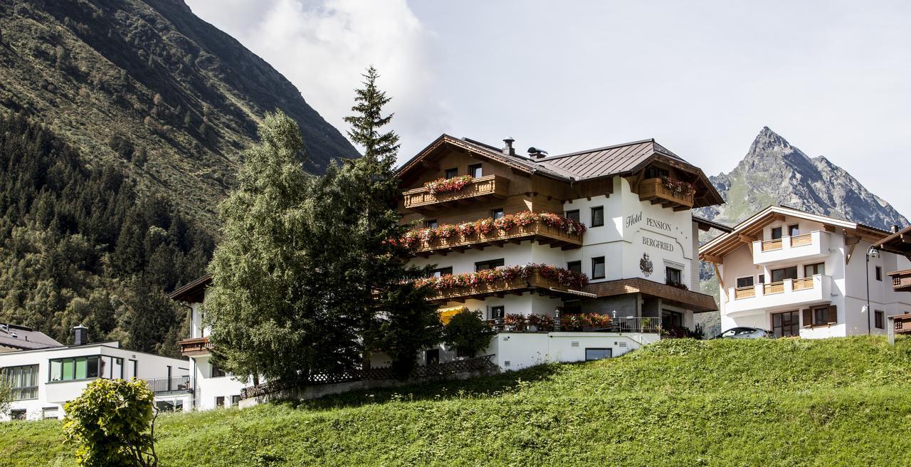 Pension Bergfried Hotel Galtür Екстериор снимка
